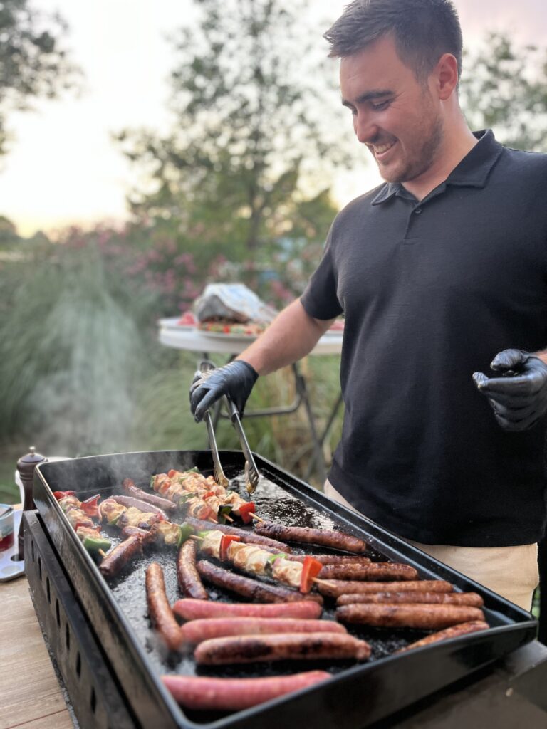 Organisez une soirée barbecue convivial chez Delici’Oz